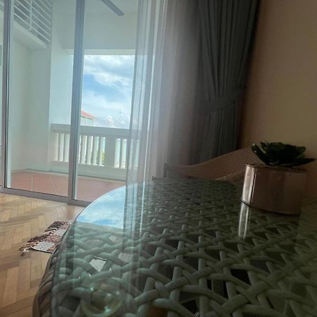 Straits Quay Marina Suites Penang By Aurorahomes Bagan Jermal Luaran gambar