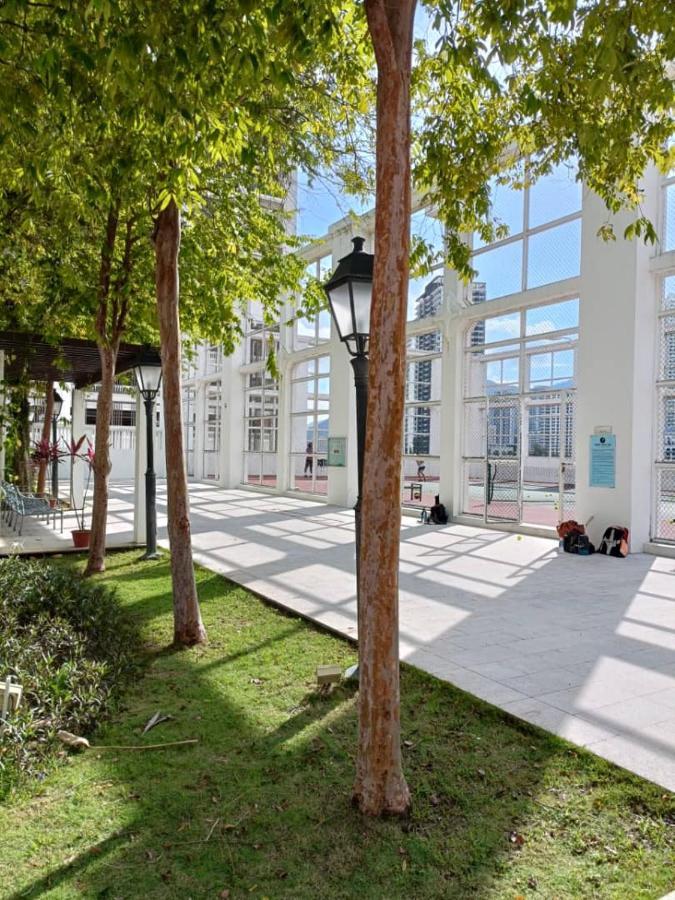 Straits Quay Marina Suites Penang By Aurorahomes Bagan Jermal Luaran gambar