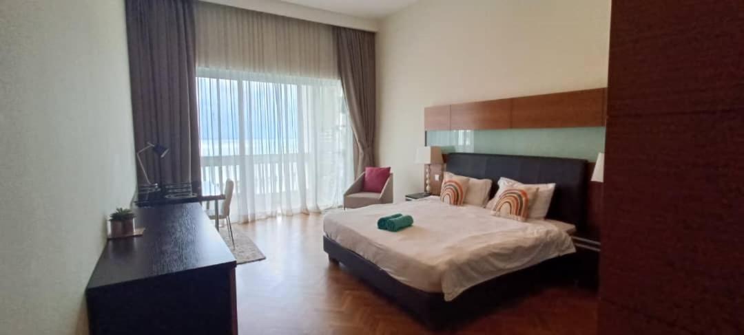 Straits Quay Marina Suites Penang By Aurorahomes Bagan Jermal Luaran gambar